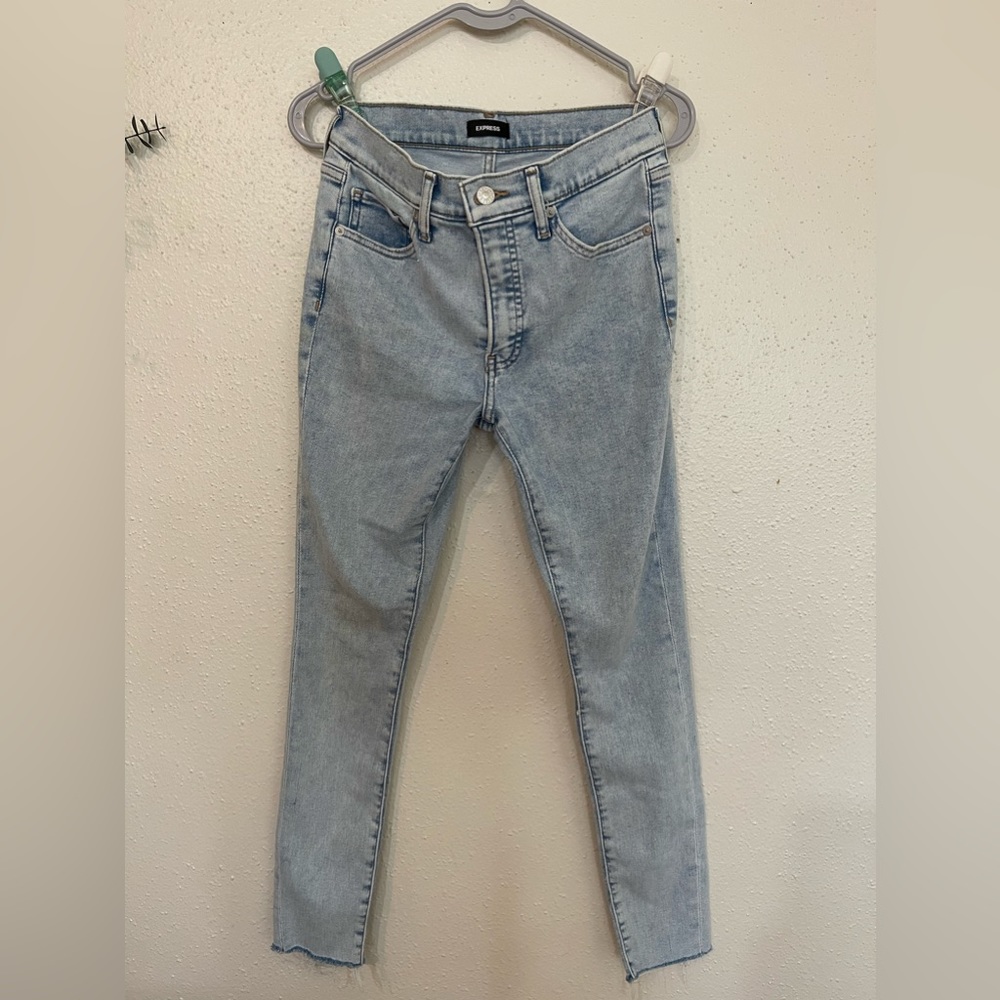 Express light wash jeans